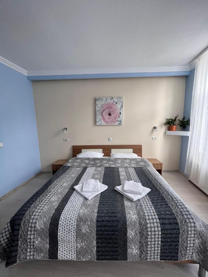 Pension Old City Brasov Bagian luar foto