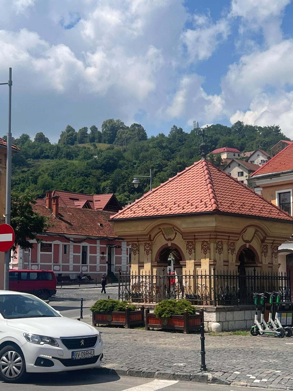 Pension Old City Brasov Bagian luar foto